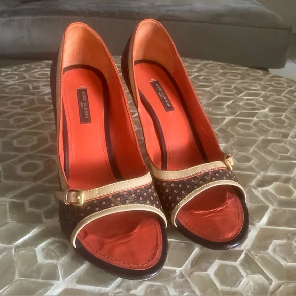 LOUIS VUITTON Limited Edition Fuchsia Monogram Perforated Open-Toe Pumps